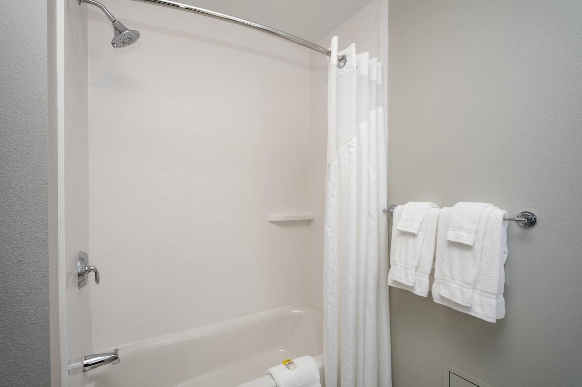 Hotel Express & - South By Ihg