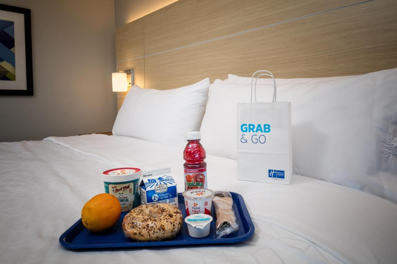 Express & - South By Ihg